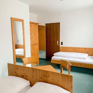 Dreibettzimmer